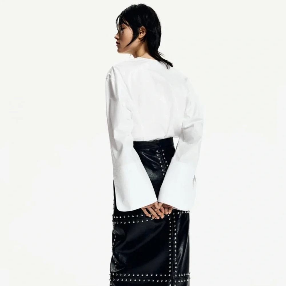 H&M A/W 2024 Loose Fit Tuxedo Shirt. XL - Picture 7 of 8